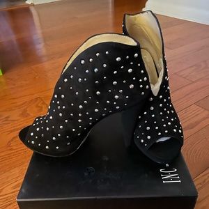 INC “Tiarablk” black suede peep toe rhinestone booties size 6.5